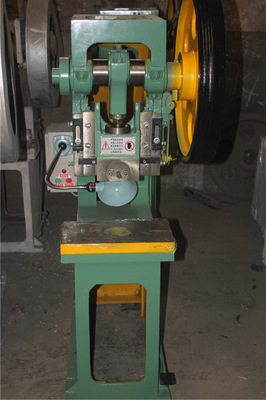 【恒升J21-12噸沖床(固定臺深喉)&mdash;誰用誰知道您最佳的選擇】價(jià)格,廠家,圖片,沖床,淄博恒升機(jī)械制造-